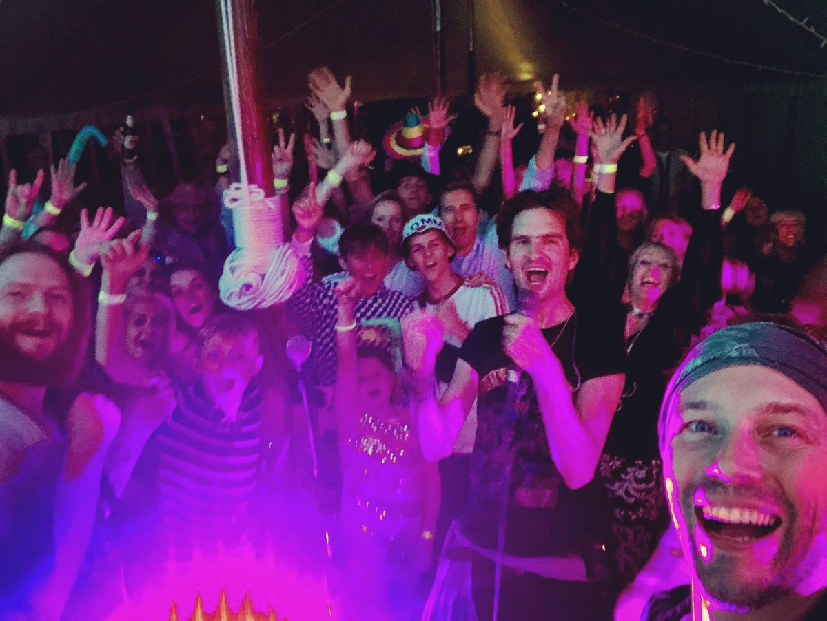 What a crowd we had last Saturday night at #SwinstyFest!