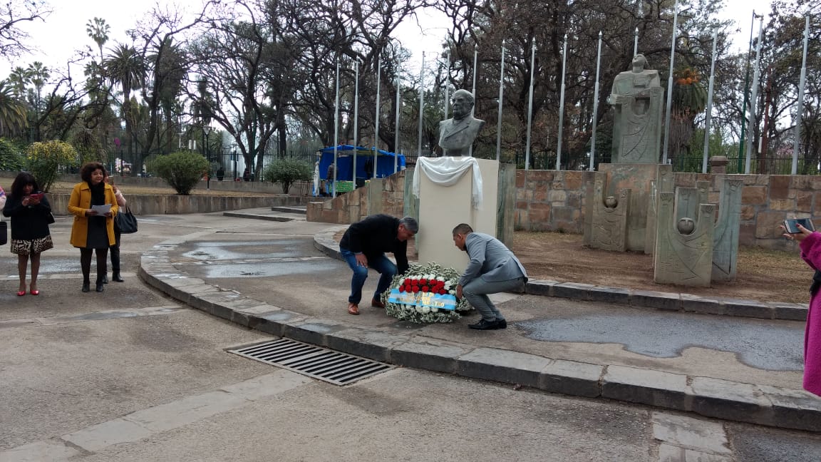 Hoy, en el acto del Día del Maestro! Felicidades a todos los docentes!!!
#DiaDelMaestro 
#saltatransformaescuelas
#11deSeptiembre