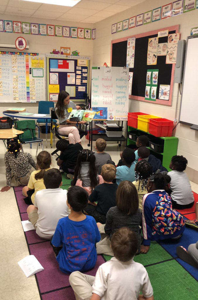 Thank you, <a href="/MSU_Delegates/">Alumni Delegates</a>, for coming to read to us <a href="/SudduthJackets/">Principal Abraham</a> in Mrs. Davison’s First Grade class today! #starkvillespark #tweetcher