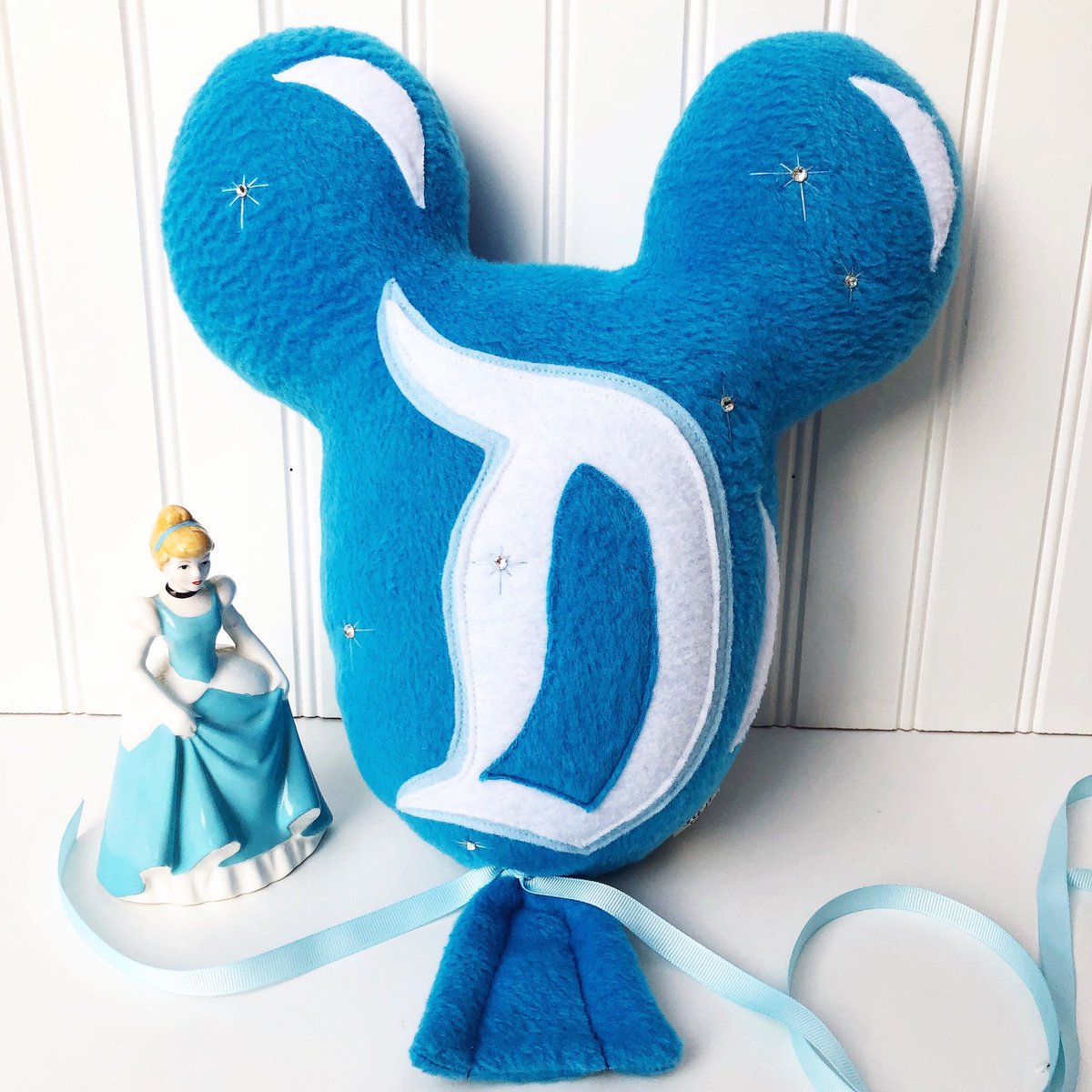 sylvialovespink's tweet photo. One more for today’s restock! #sylvialovespink #etsyshop https://t.co/b0f49a8dzJ