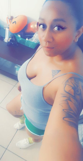 Yall have a good day #goodmorning https://t.co/og2hMWolMP<a href="/tag/goodmorning"class="tags">#goodmorning</a>