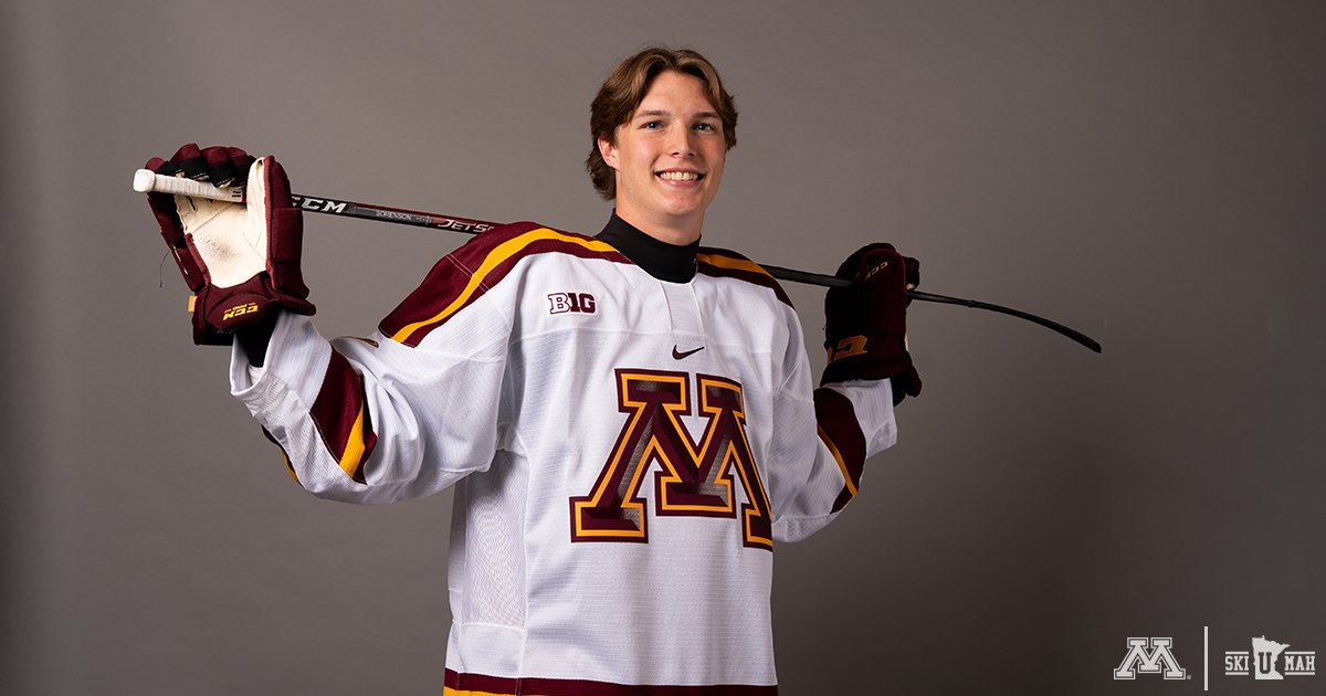 <a href="/lacombe_jackson/">Jackson LaCombe</a> <a href="/blakemclaughli5/">Blake McLaughlin</a> Or @jsoso4, with a timeless middle part flow that defies the ages.