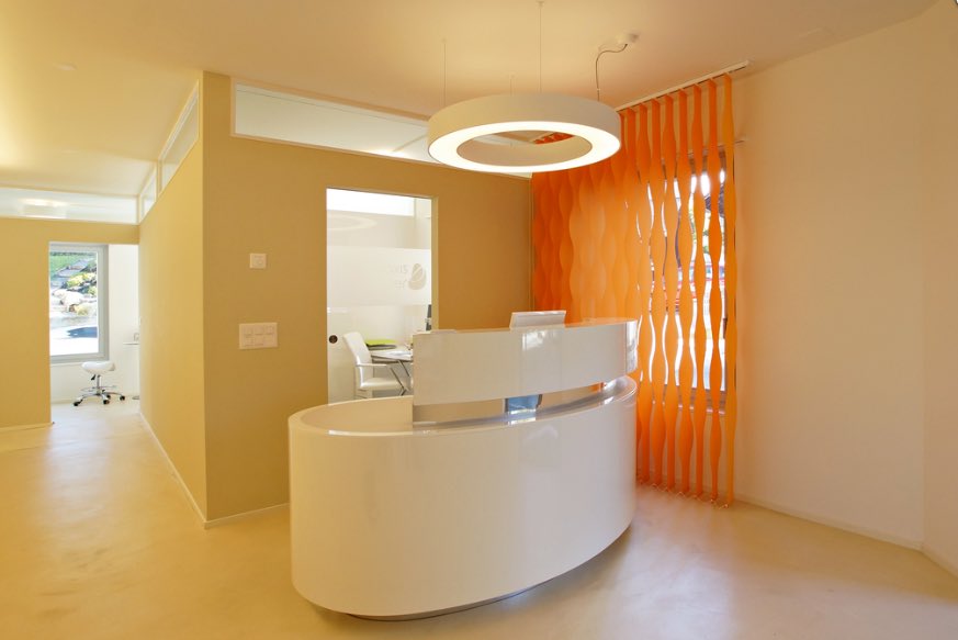 Clinical with Colour! Clinical doesn’t have to mean cold. Silent Gliss can bring colour to any space as demonstrated in this collection of our healthcare projects. Restaurants, waiting and treatment rooms can be lifted by adding colour and character with blinds and curtains