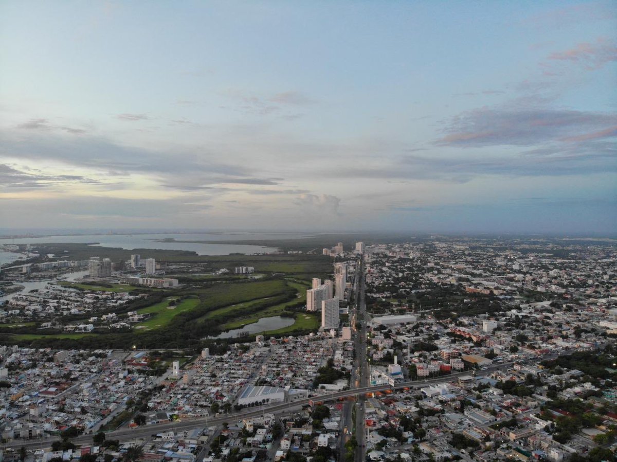 VertienteGloba1's tweet photo. #BuenosDias Así amanece la ciudad de Benito Juárez, mejor conocida como #Cancun un excelente miércoles para todos #CancúnTierraDeTodos #QuintanaRoo https://t.co/qQCcQqubbI