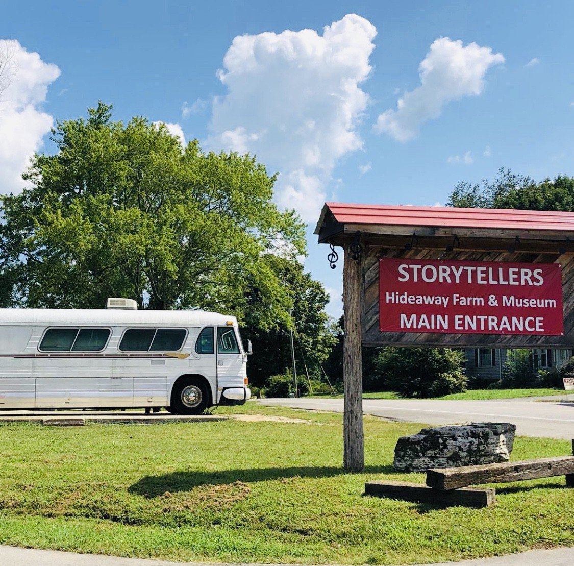 "What a beautiful way of capturing everything #JohnnyCash loved; music, his family and country living. I especially loved the intimacy of the show we got the day we went, meeting Johnny's nephew Mark Alan Cash was a true pleasure!" - Amber C a recent visitor to the farm &amp; museum