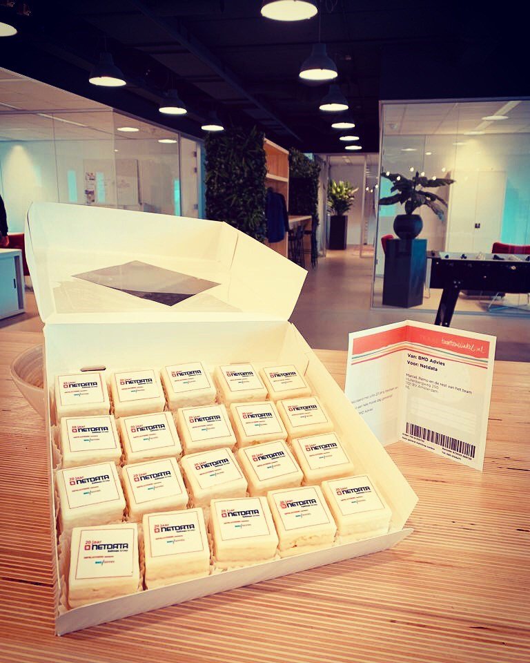 Netdata bestaat vandaag 20 jaar! <a href="/BMDAdvies/">BMD Advies</a> stuurde deze heerlijke petit fours om dit te vieren. Dank jullie wel, ze smaken heerlijk bij de koffie!
#jubileum #ICT #MSP #Cloud #Office365