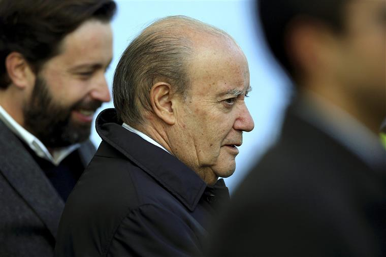 Burlesconi's tweet photo. São trinta anos de histórias com Pinto da Costa à frente do FC Porto. A lista de acusações é muito variada, mas até hoje nunca foi condenado. É obra. in Jornal i
#FJMarques https://t.co/yMW0lOqwhv