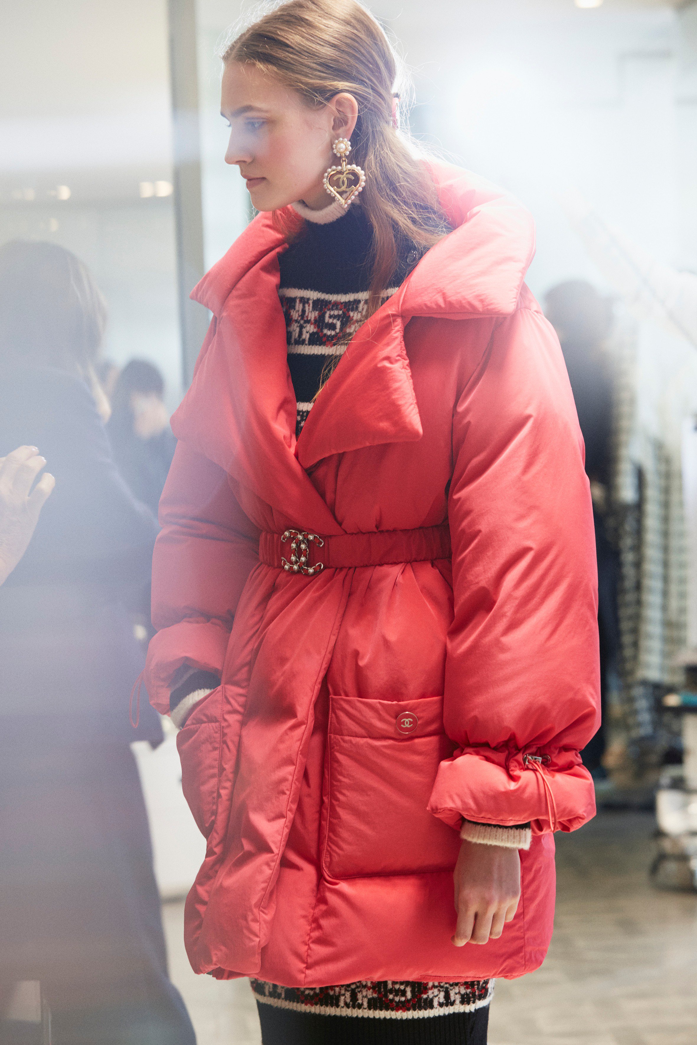 CHANEL on X: Full and curvy puffer jackets and overcoats wrap the