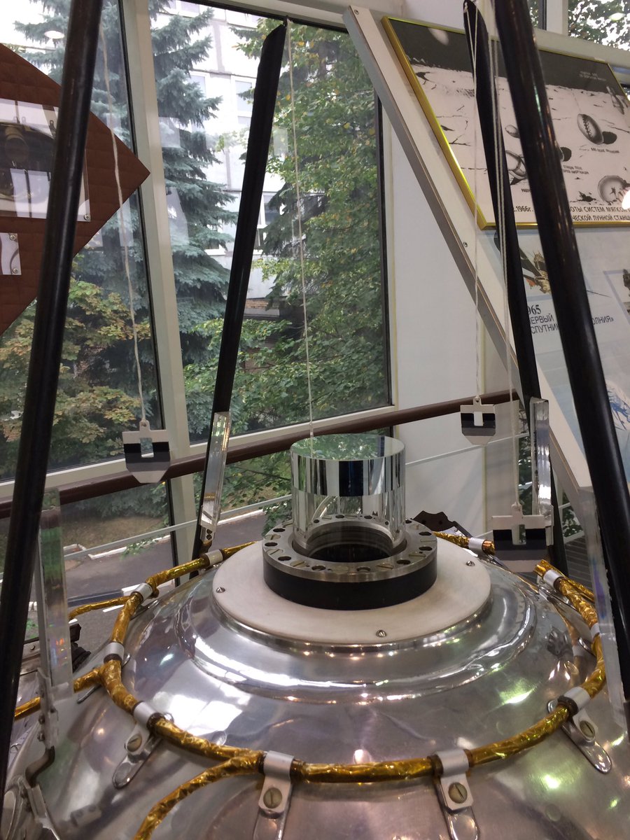 An engineering mock-up of  #Luna9 lander, the first spacecraft to achieve a soft landing on the Moon, in deployed position. on the last photo you can see the altimeter of Luna 9 spacecraft.