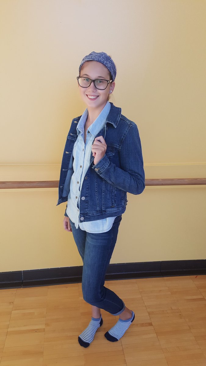 iwagrupe's tweet photo. IWA Spirit Week 2019! My seniors are looking good in their joutfits today.#DeckedInDenim https://t.co/IHs4jug2zh