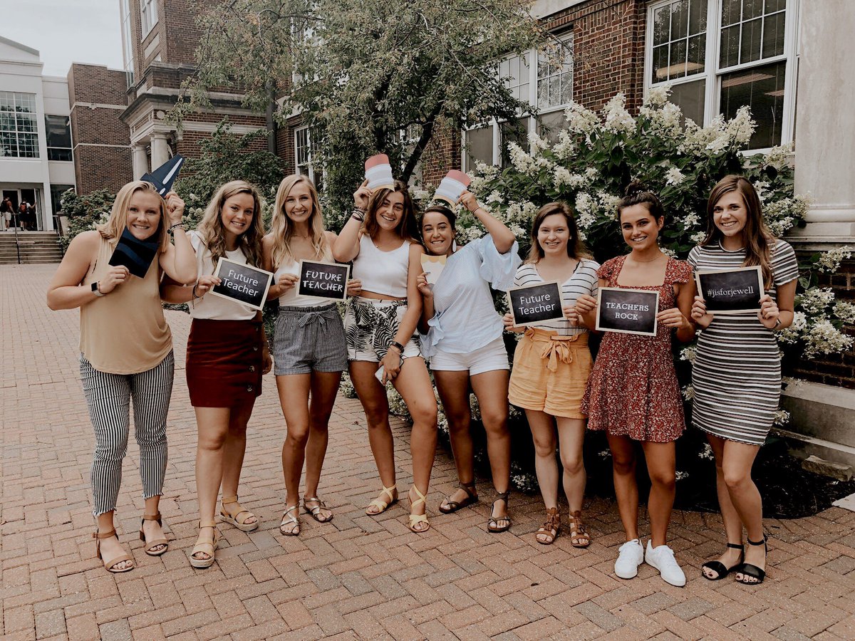 It takes a big heart to teach little minds. 📚💕📝