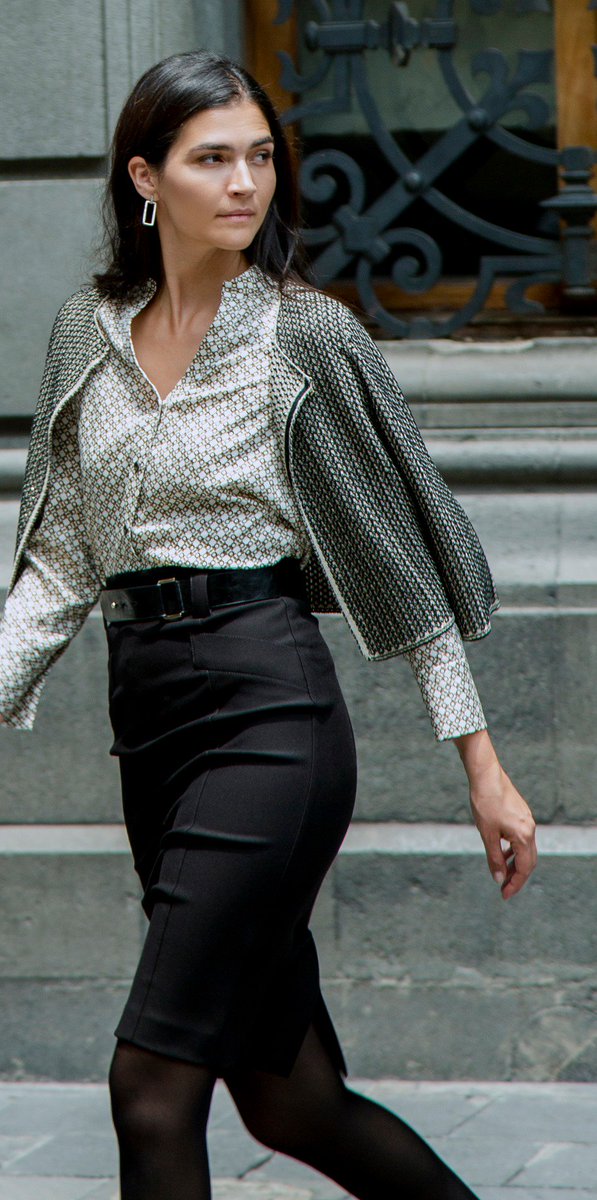 ModaJulio_CO's tweet image. Porque la elegancia no es algo ocasional... ¡Es un estilo de vida!
Ven y descubre las propuestas que tenemos para ti esta temporada.
#OrgullosaDeSer #JULIO