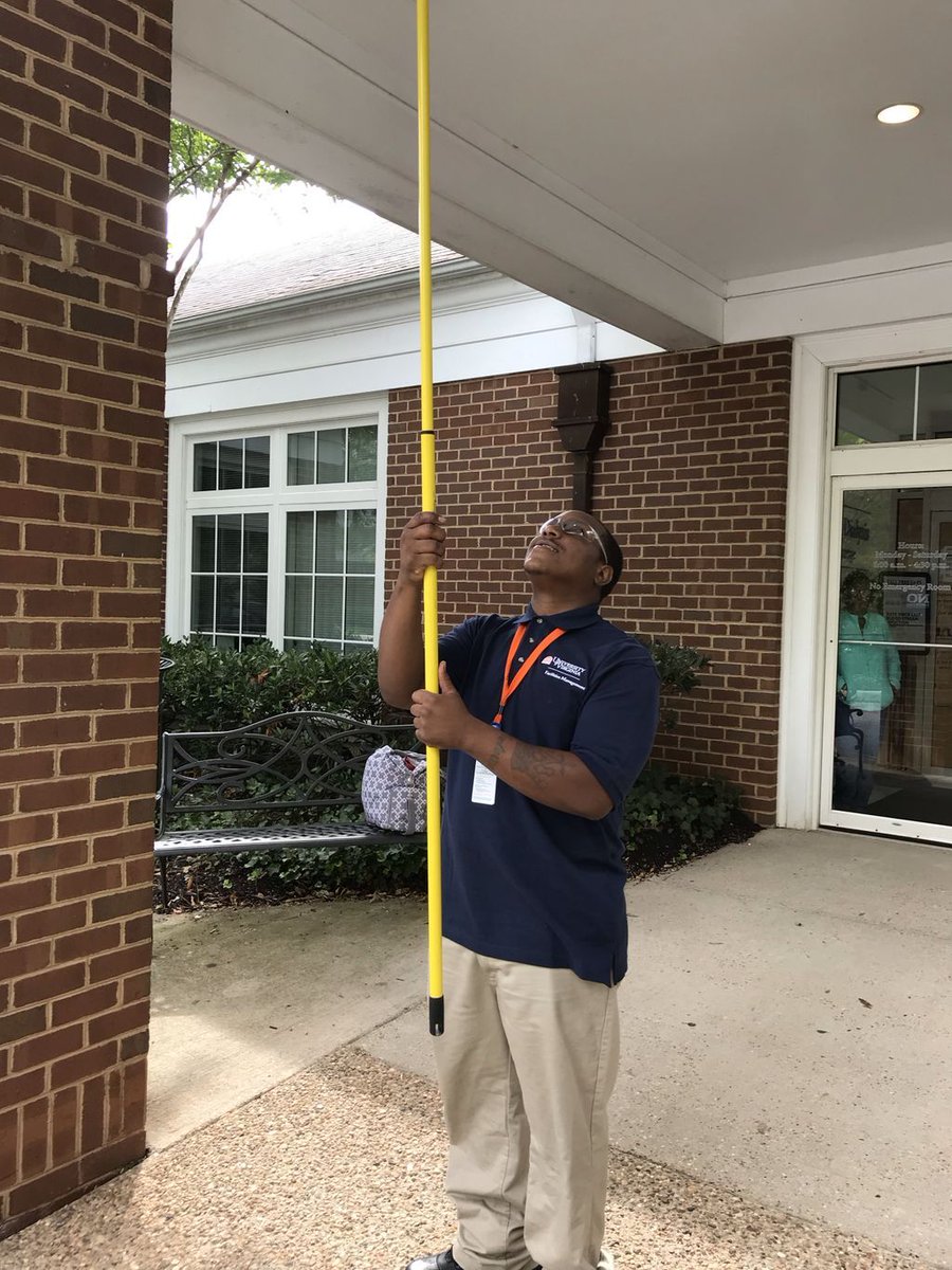 UVAApprentice's tweet photo. Make sure everyone can see And have a bright pathway. Changing the outside lights for UVA Dialysis Center in Orange County. #lightsout #safetyglasses #safetyfirst #brightpathway #Electricalapprentice #UVAapprentice https://t.co/9IBNfLx9ox