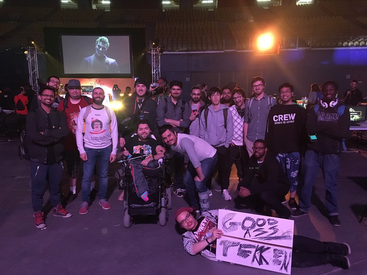 BLACKALERT111's tweet photo. Met some awesome people during Dreamhack MTL last weekend. So happy to finally meet someone who is as passionate about LGBTQ+ gamers visibility in esports @SonicFox5000. Keep up the good fight! Also met @TKJDCR, what a legend! Good weekend! #dreamhackmtl #TWT19 https://t.co/WomIH5ubZ1