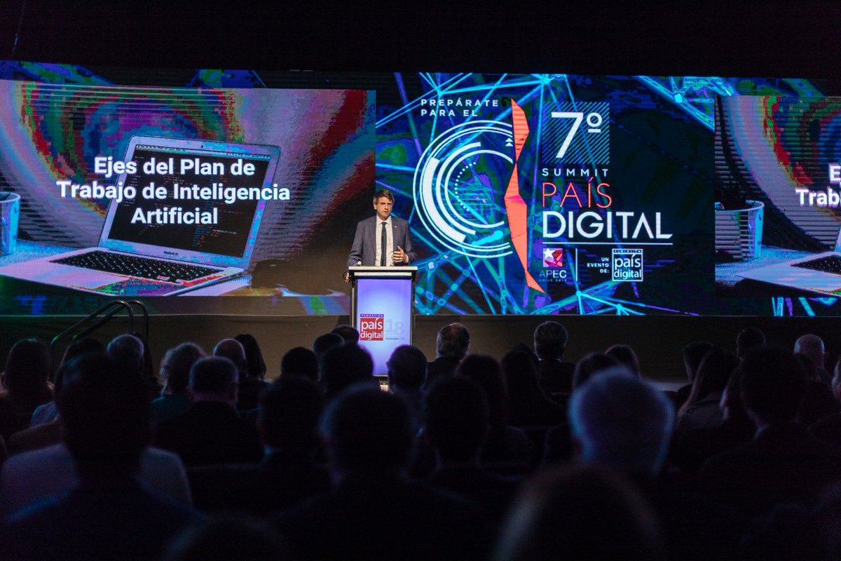 Ministerio de Ciencia (@min_ciencia) on Twitter photo 📣Hoy el ministro <a href="/acouvecorrea/">Andrés Couve Correa</a> presentó al comité asesor de 10 expertos que apoyarán la elaboración de la Política Nacional de #InteligenciaArtificial. 🤖🖥️📱
#ChileEnMarcha
gob.cl/noticias/minis… 📣Hoy el ministro <a href="/acouvecorrea/">Andrés Couve Correa</a> presentó al comité asesor de 10 expertos que apoyarán la elaboración de la Política Nacional de #InteligenciaArtificial. 🤖🖥️📱
#ChileEnMarcha
gob.cl/noticias/minis…
