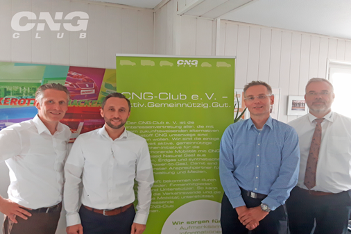 cng_club's tweet photo. Heute große #Weiterbildungstag zur #CNG-#Mobilität bei @cng_club-Mitglied #Hackerott in #Hannover. Jetzt steht der richtigen #Verbraucherberatung für mehr #LiebermitCNG nichts mehr im Wege.🙏Wer einen #Seat #Skoda CNG sucht, mehr Infos unter https://t.co/SFp1lnKQKK @WijtzeBakker https://t.co/PpzhfHa1qu