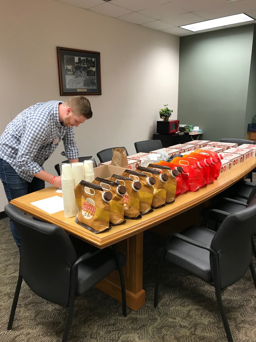 vgilliard_LCSS's tweet photo. A big THANK YOU to Compass Christian Church in Midway, Ga. Coffee and doughnuts for the entire Midway Middle Staff!!!! Thank you Jacob Newman!!!! The staff appreciates your kindness! #buildingcommunityrelationships https://t.co/xmvRLQN99d