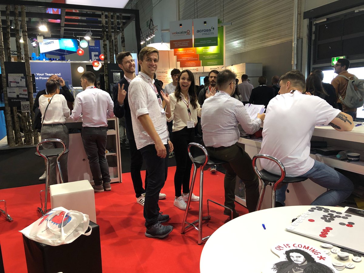 admixer_tech's tweet photo. #AdmixerDiary 
This year, #DMEXCO is all about #TRUST. We're totally with keynote speakers talking about #transparency, responsibility and efficiency of using #userdata, high-quality #inventory and #supplychain with our guests: #DecenterAds, #AdCrew, and all the visitors! https://t.co/rInVz7SiYC