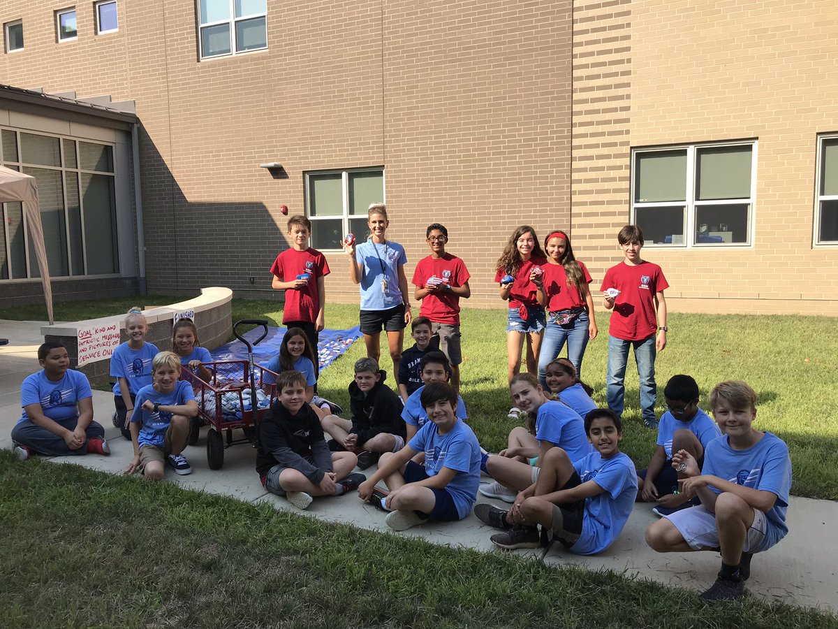 mrsthiele's tweet photo. The BAM Rock Garden for 9/11 was a huge success! #BAMserves19 @BAM_MS_Official #neverforget #911Anniversary #rockgarden #bamserves #memorialrocks #dayofservice #BAMSERVES #lcps20 @LCPSVisualArts #BAMyr3 #CLIMB https://t.co/qVmRD6pfaJ