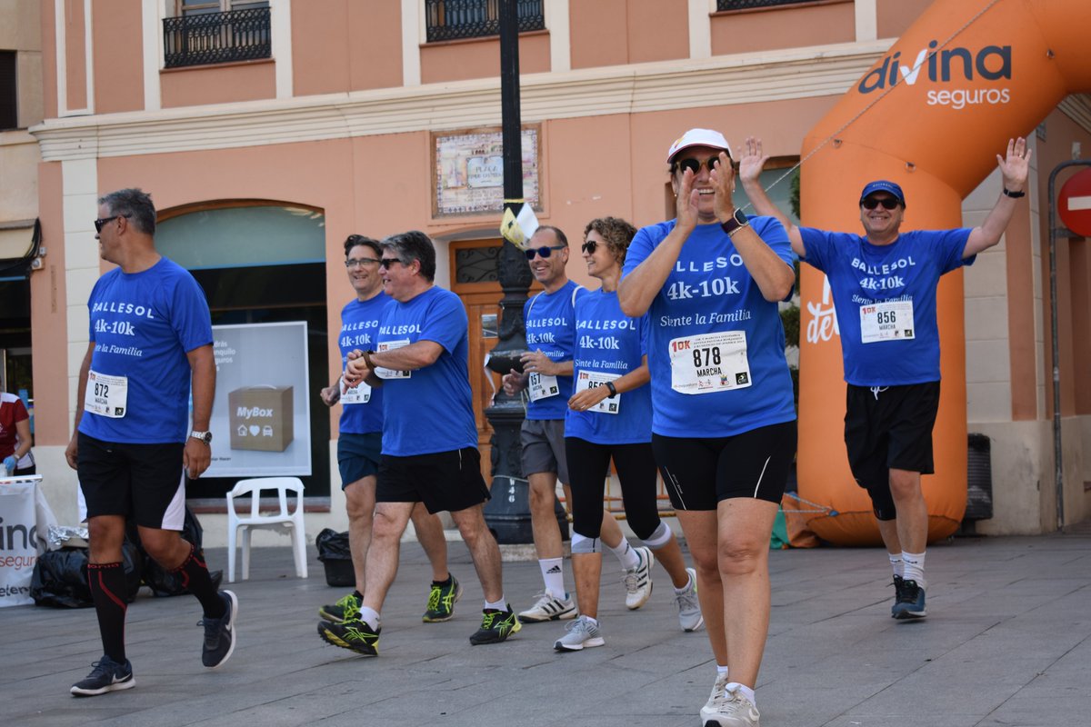 GrupoBallesol's tweet photo. #Ballesol Burjassot vive momentos inolvidades en la carrera de los #10K y marcha #solidaria Divina Pastora a beneficio de @Avapace 

¡¡Muchísimas gracias a todos los participantes: residentes, trabajadores, amigos!!🏃‍♂️👟🥇¡Felicidades!
@Ayto_Burjassot @Rafa_Burjassot @burjarunners https://t.co/aiZjsqcwyB