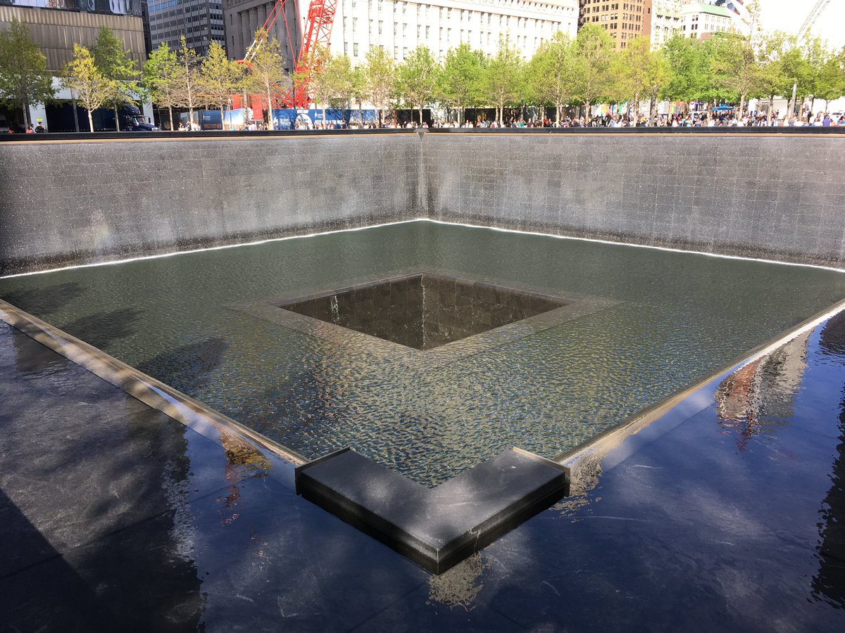 WarrenMcLeod1's tweet photo. #neverforget #343firstresponders https://t.co/ruyRItJ3ha