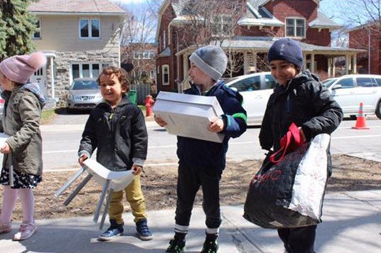 Pour ceux qui ont des enfants dans un CPE! Partagez cette nouvelle. Courez la chance de gagner votre forfait CPE Durable! Collaboration entre <a href="/ENJEUquebec/">ENvironnement JEUnesse (ENJEU)</a> et les Super Recycleurs <a href="/RCPEM/">RCPEM</a>  bit.ly/2kuWFNU