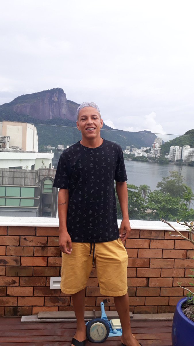 YgorMen50972236's tweet photo. Novo shampoo pra tira seu EX dá cabeça
#Euserve 😂😂😂😂 https://t.co/fpTfPJ4xZz