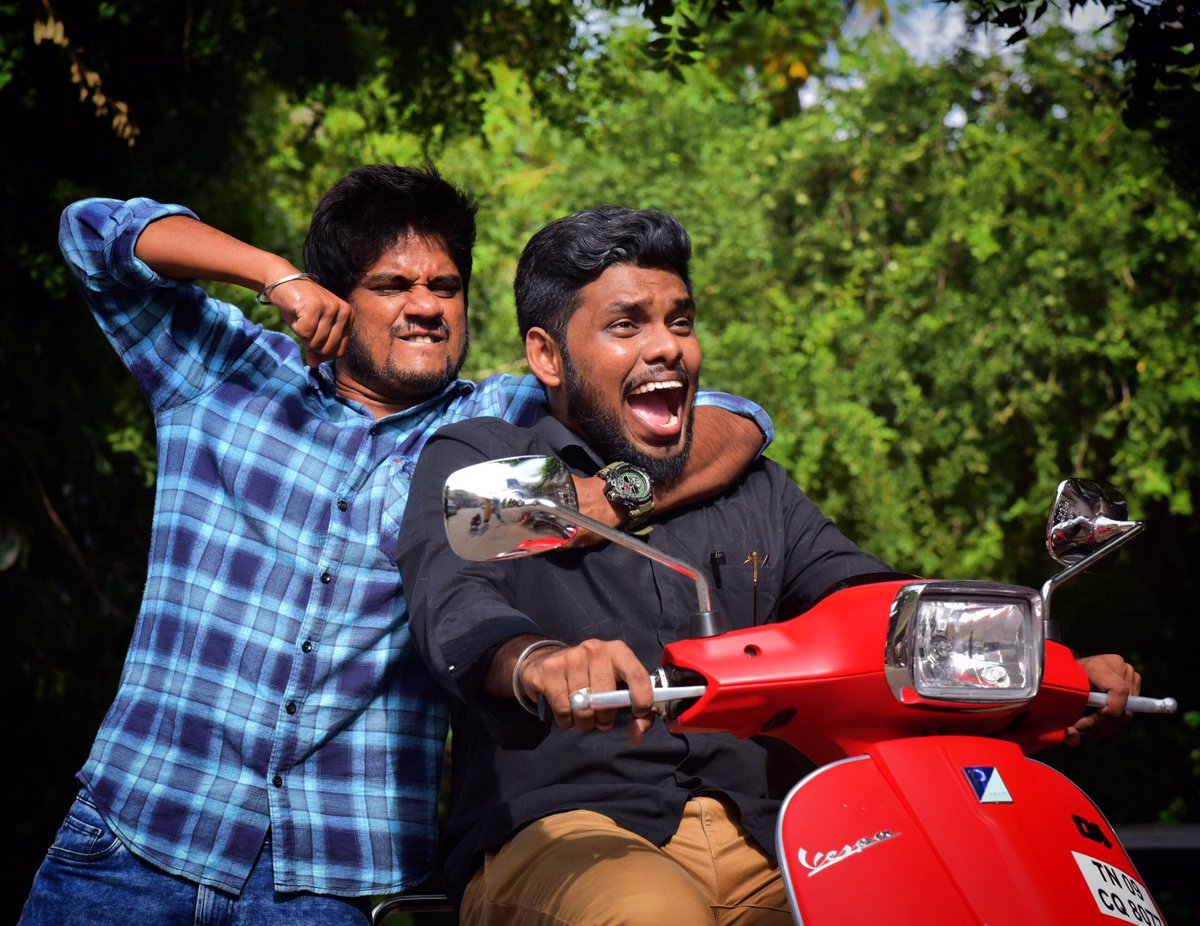 settaisheriff's tweet photo. Vandi otavum solraan. Apram en da otra nu kekraan. Maybe the reason why we call friends as tholla. Idhu enoda tholla😂! 📸 @kiranmayi_ ❤️
🛵 @teju_ashwini 😍

#settaisheriff #anbuthasan #anbuunfold #answerthefollowing #blacksheep #vespalovers #tholla https://t.co/Kg2pKA7tlD