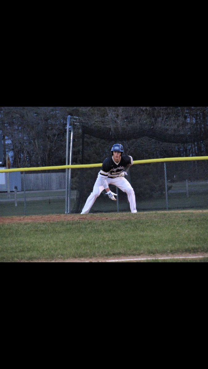 ECClubBaseball1's tweet photo. Hey UWEC fans! Baseball is back and our squad is more determined then ever to play in regionals this year! Our first game DH @UWSPClubBB on October 5th!
#weback #grindszn https://t.co/14PFxP0Fvc