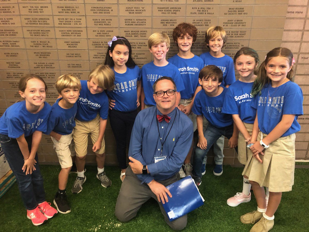 CEOHen7's tweet photo. @APS_SarahSmith Singers performed today @cfbhall 
" America the beautiful" 
Kudos SRS Intermediate Campus Music Teacher❤💙❤💙❤💙❤💙 #TimSpraggins🎶🎶🎶🎵🎵🎵❤💙❤💙 @APS_SmithAP @ptyut1999 @pointsbyPortee @sara_womack @APS_SmithPTO https://t.co/en6ymCHyYZ