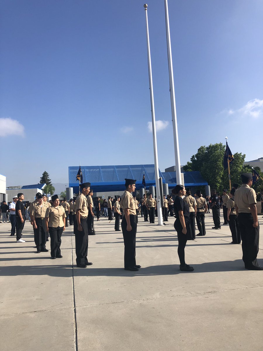 RHSMock's tweet photo. Memorial Ceremony 🇺🇸🇺🇸 https://t.co/u9jBABFneB