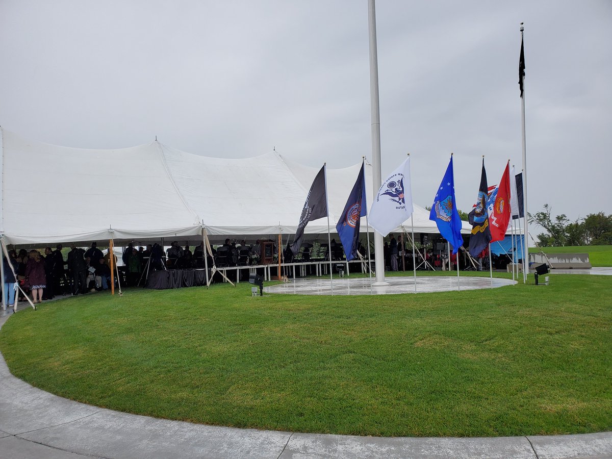 AndersonMNLLC's tweet photo. The new Fargo National Cemetery (North Dakota's first) was dedicated last Friday and attended by numerous Veterans, dignitaries and elected officials. Anderson Engineering designed the 5-Acre Campus featuring 3,204 gravesites. 
https://t.co/rVYehRMHUo
#fargonationalcemetery https://t.co/SHzKD16blk