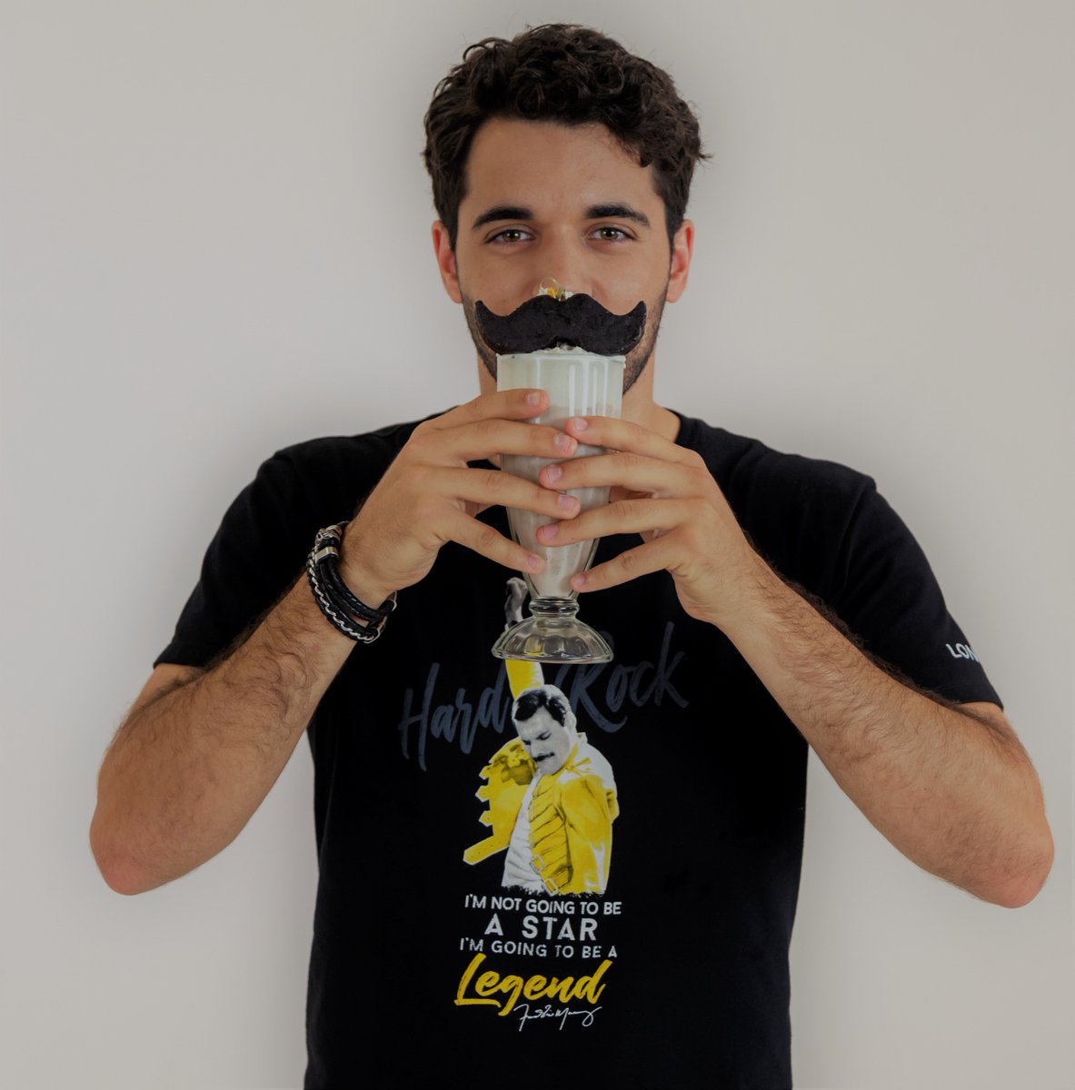 HRCPhoenix's tweet image. Tomorrow Freddie for a Week comes to an end. It's your last chance to grab your Freddie Mustache Milkshake and t-shirt before it’s too late. $1 from every shake sold will be donated to the Mercury Phoenix Trust. #HardRockCafe #FreddieMercury #LegendsOnly