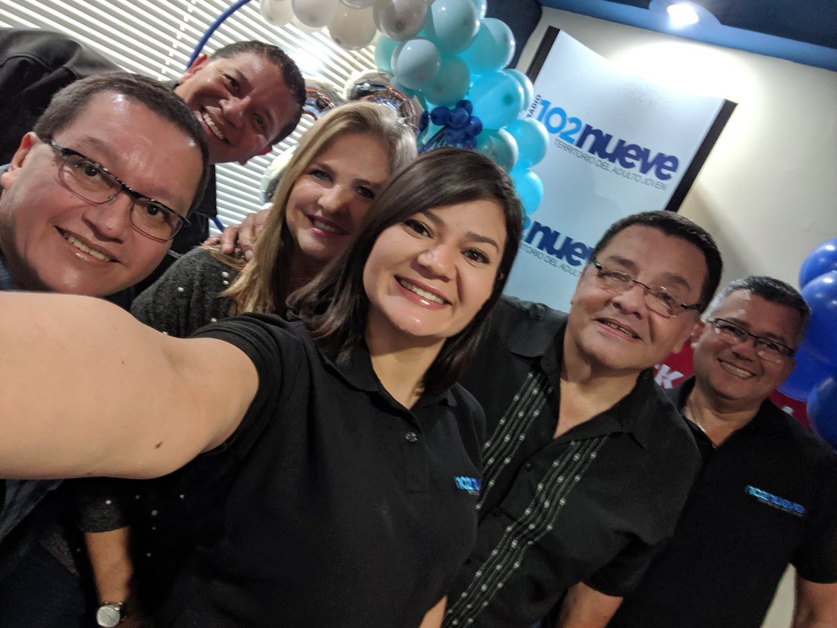 JackyMoralesA's tweet photo. ¡23 Años! @radio102nueve #AtuEstilo 🎙️🎉💙🎶 https://t.co/K94zMXSMPX