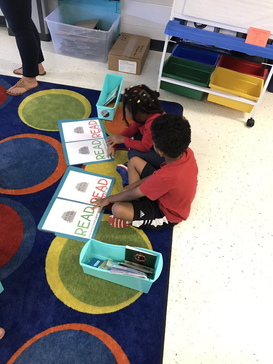 mrsjuliehughes's tweet photo. Impressed is an understatement...Miss Sniderโs first graders are rocking Reading Workshop! ๐Check out their buddy reading today! ๐ฆ๐ผ๐ง๐ฝ๐@Discovery_elem #firstgrade #readingunitsofstudy #readingworkshop #buddyreading https://t.co/DpVhi23C9j