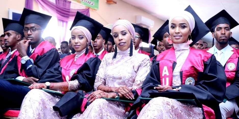 BilemohamedAli's tweet photo. A proud day for all of us in #Somaliland. The graduation ceremony for 974 students from #AmoudUniversity this morning was memorable. Currently president @musebiihi and former president #Riyale, parents and a number of prominent figures were among the guests. #CONGURATULATIONS https://t.co/31MUTvcwKG