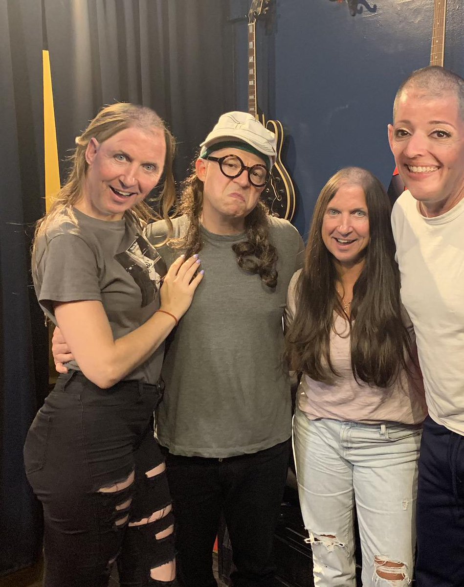 EmperorMold's tweet image. C.C and the chicks
@ChipChipperson @cristinapalumbo @Flutesy @kevinbrennan666 @JimNorton