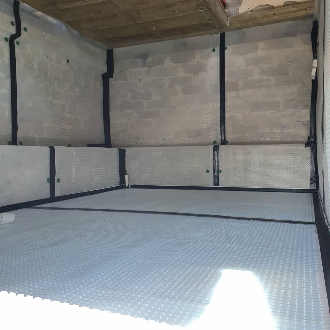 Few pics from a little job carried out in Newquay last week.. Type C Wykamol cavity drain system.. #newquay #structuralwaterproofing #damp #cavitydrain #newbuildhome #construction <a href="/wykamolgroup/">Wykamol Group Ltd</a> <a href="/Dampco_Torbay/">Dampco</a> #onlinebusiness