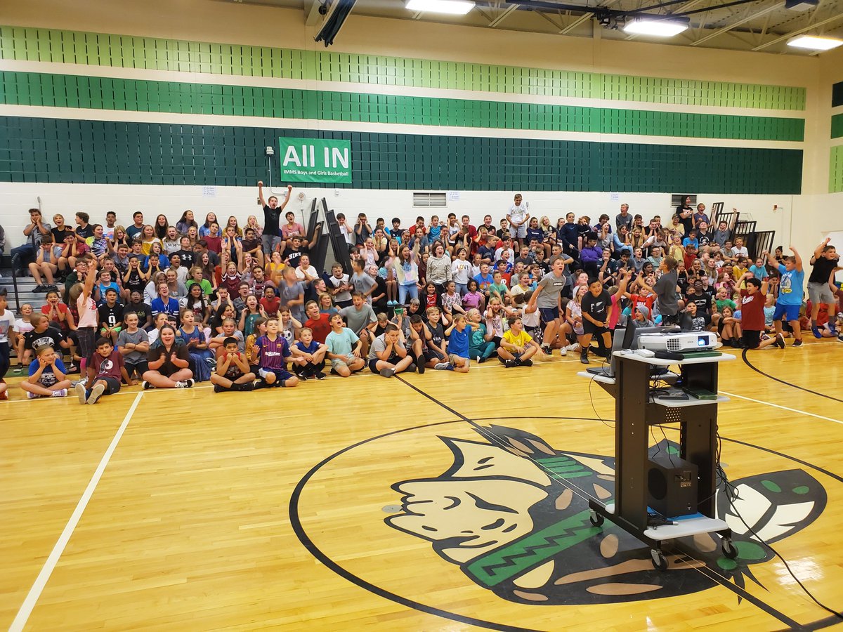 IMMS Happy New Year/Pep Rally Assembly #shamongproud 
<a href="/TimothyTcarroll/">IMMS Principal</a> <a href="/IMStweet1/">IMSschool</a> <a href="/CMVespe/">Dr. Christine Vespe</a>