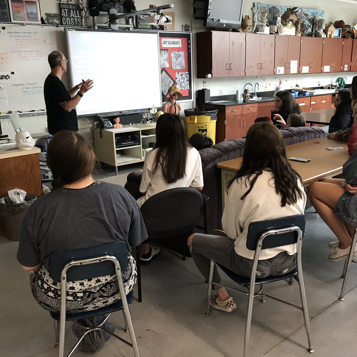 Seneca Valley IHS tweet media