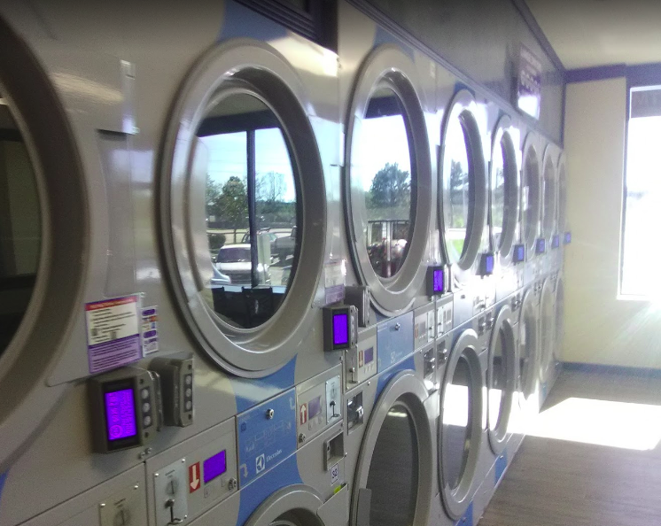 Spring_Clean_CO's tweet photo. It's Wednesday which means
FREE DRYERS
It will be busy here so plan accordingly! 
#Freedryers #freedry
#washing #laundry #laundryday #laundrytime #washdryfold #washanddry #soap #laundryservice #selfserve #selfservelaundry #Colorado #coloradosprings https://t.co/82arRbBB8M