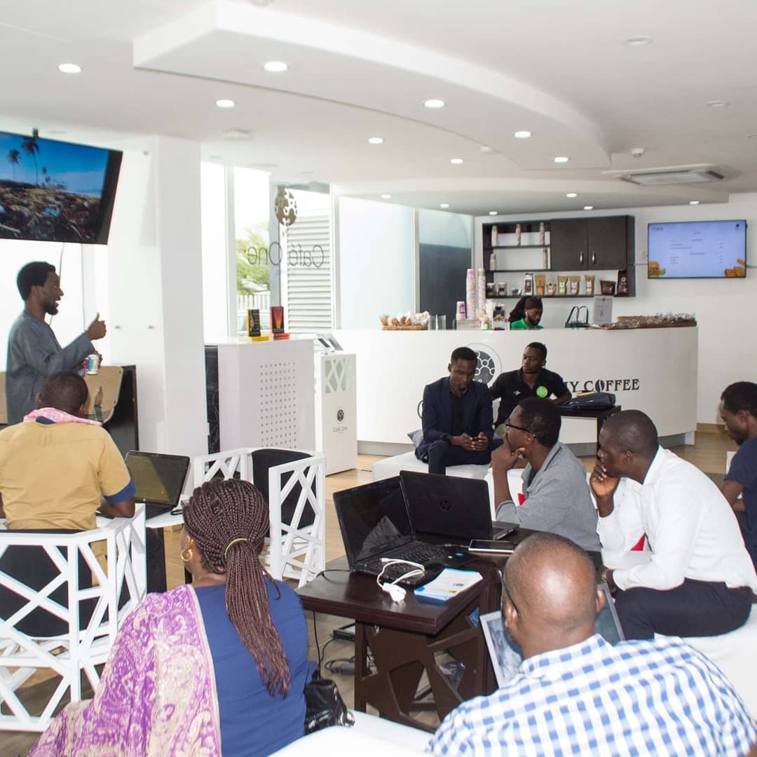 lagosustweek's tweet photo. Highlights from the Sustainability Hackathon last week at Cafe One.
 @papaomotayo delivered a short talk on Sustainable Design to get the Hack started.

#lagossustainabilityweek 
#sustainability 
#climateaction 
#climatechange 
#tech
#design
#techforclimate https://t.co/4OwtSQlOIV