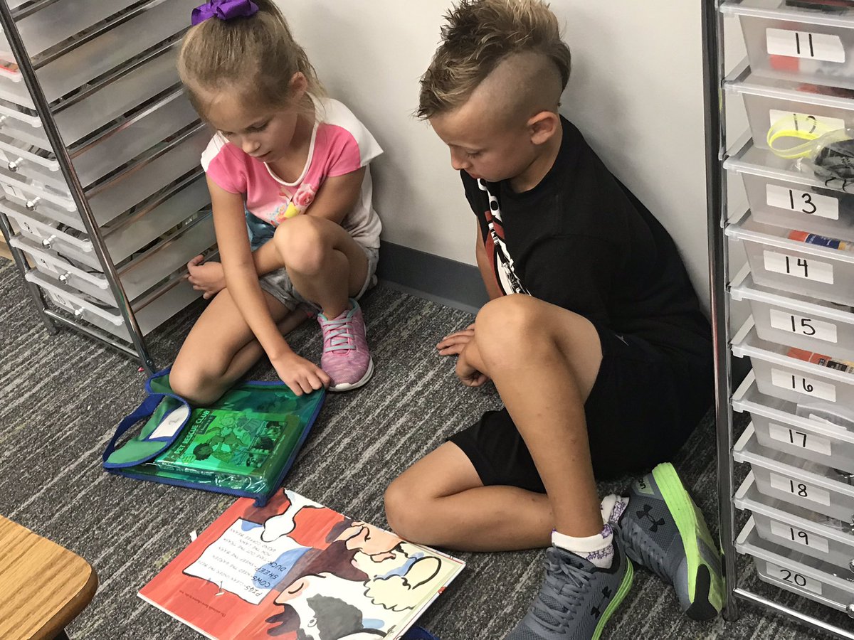CES2ndGrade's tweet photo. Working with partners to practice our retell! https://t.co/OSJqgIrQlm