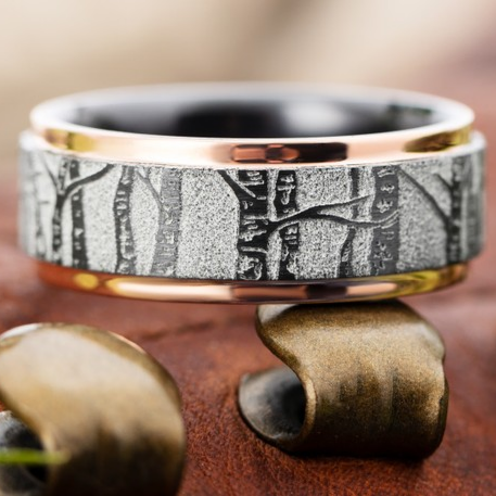 rodanjewellers's tweet photo. Create the perfect ring for your partner that loves adventure! 🏔️🌲⛺
@lashbrookdesigns can create a ring to match your other halves hobbies. 🎣🧗♂️
#weddingband #customweddingband #lashbrook #mensweddingband #mixedmetals #titanium #titaniumweddingband #Zirconium https://t.co/hVC5IBbGXH