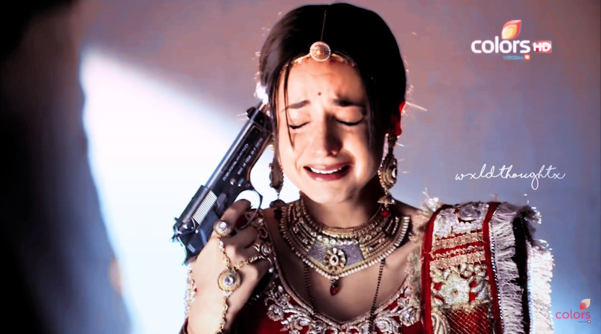 My strong yet fragile Paro  #SanayaIrani  #Rangrasiya