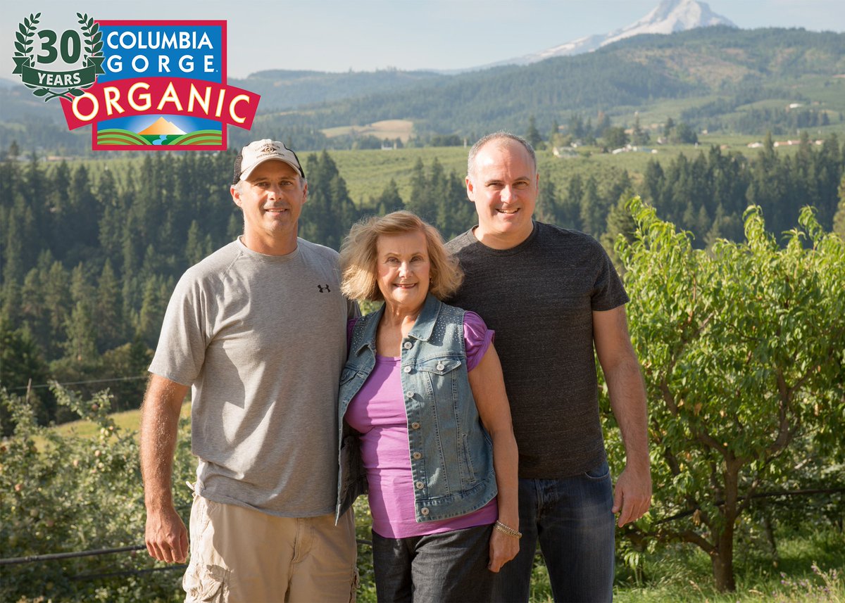 BridgesProduce's tweet image. This year @CoGojuice celebrates 30 years of growing organically &amp;amp; being pioneers of the organic trade. This family farm grows 40 varieties of organic tree fruit and produces over 30 organic beverages. Link to the @OPNnow to read more about their story. 
organicproducenetwork.com/article/879/pi…
