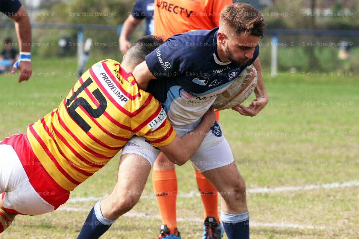 Mirá las fotos del partido de intermedia entre <a href="/ArgentinoRugby/">Club Argentino Rugby</a> y <a href="/MercedesRugby/">Mercedes Rugby Club</a> en Cintia Ricca Bramajo - Fotografía Deportiva! >>> bit.ly/2kawHPw