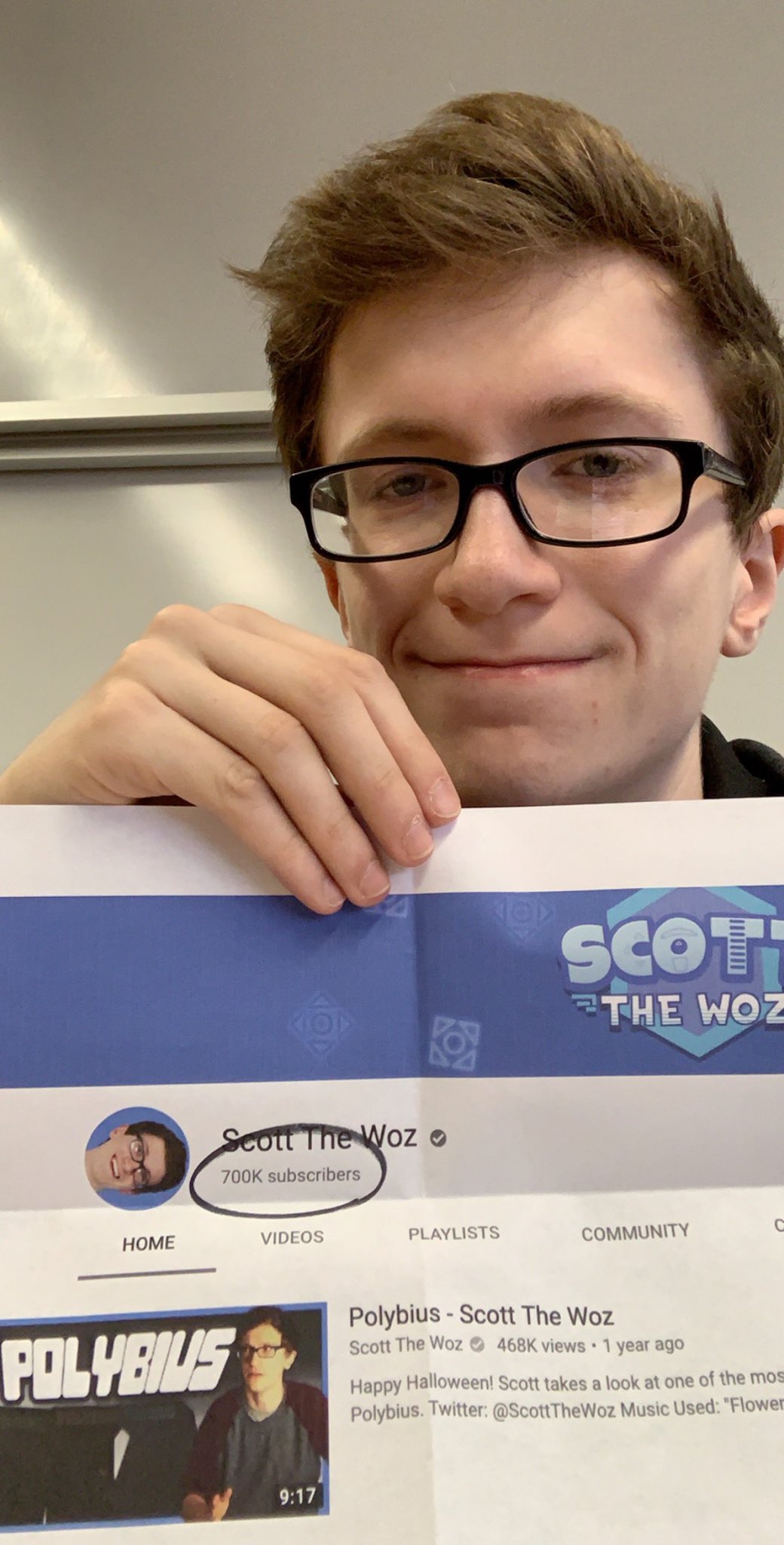 Scott Wozniak On Twitter Always Kept This Piece Of Paper On Me Just In Case The Channel Would Ever Hit 700 000 Subscribers Always Be Prepared Thank You To Everybody Who Watches It