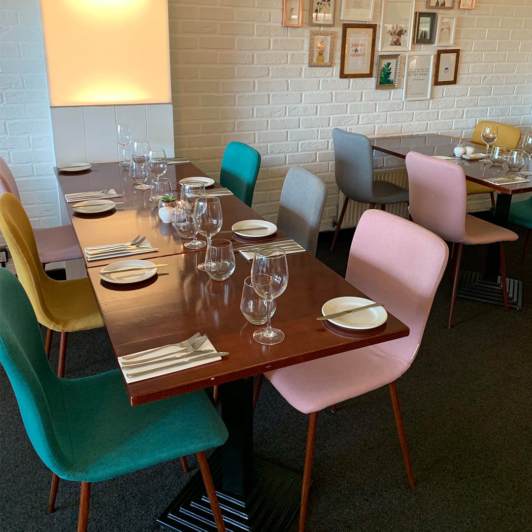 pnhome's tweet photo. A big massive shoutout to @EdiesKitchen! The Marco chairs look fantastic in your restaurant! Much appreciated π
π https://t.co/FHMf9FtFZw
#EdiesKitchen #Chair #Luxury #Dining #MarcoChair #DiningChair #interiors #RestaurantDecor #Restaurant #likes #PNHome #MyPandN #Leicester https://t.co/9GW5ZGnzG6