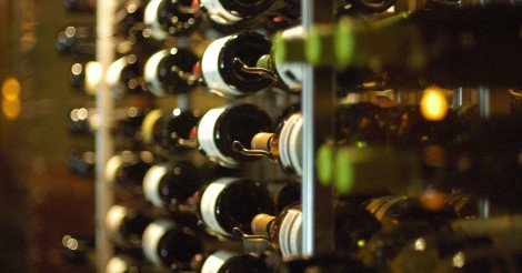 RoxyEncinitas's tweet image. Wine Wednesday! 50% off bottles of wine all day and night #winenot  #winedown #wineoclock